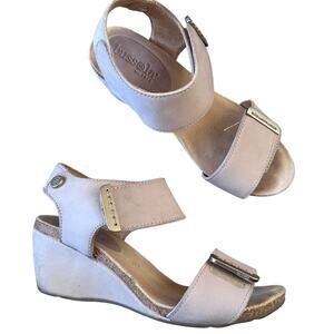 Bussola Tan Leather Wedge Sandals Womens 5.5 Casual Comfort Shoes